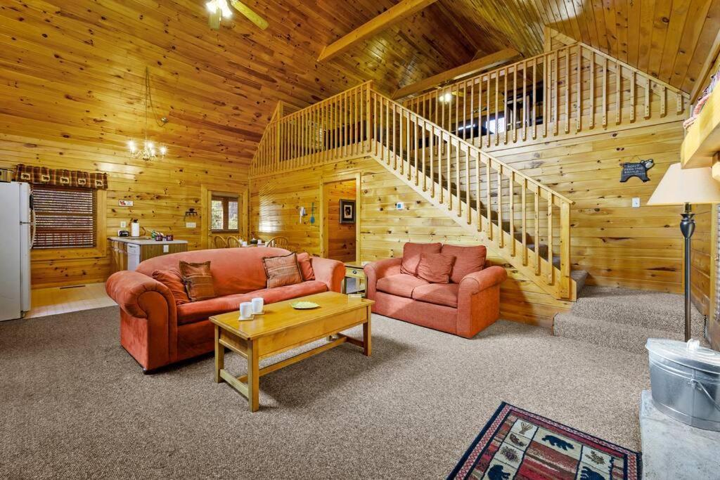 Beautiful 2 Bed Cabin With Hot Tub And Resort Pool Sevierville Luaran gambar
