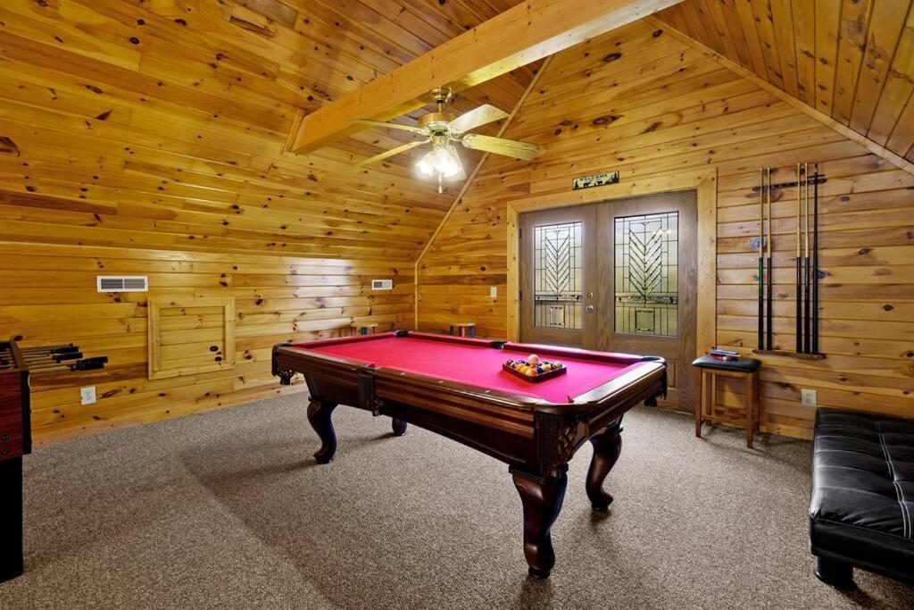 Beautiful 2 Bed Cabin With Hot Tub And Resort Pool Sevierville Luaran gambar