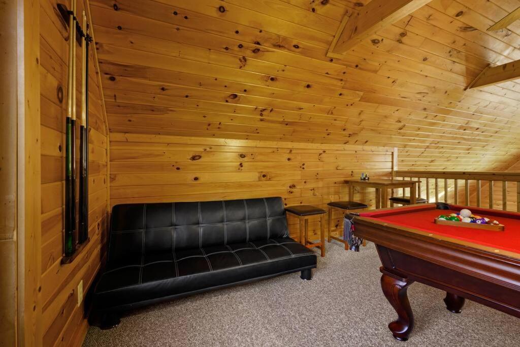 Beautiful 2 Bed Cabin With Hot Tub And Resort Pool Sevierville Luaran gambar