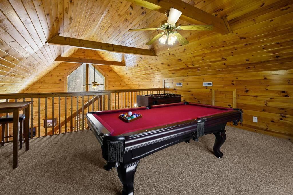 Beautiful 2 Bed Cabin With Hot Tub And Resort Pool Sevierville Luaran gambar